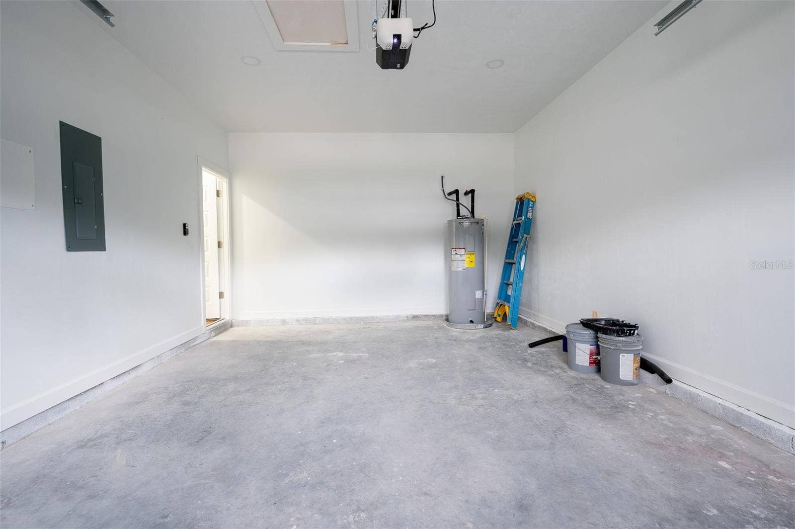 26567 SW 4TH AVENUE, Newberry, FL 32669 26567 SW 4TH AVENUE, Newberry, FL 32669