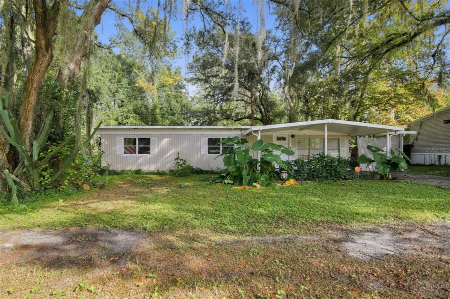 Property photo for 9785 SE HIGHWAY 42, Summerfield, FL