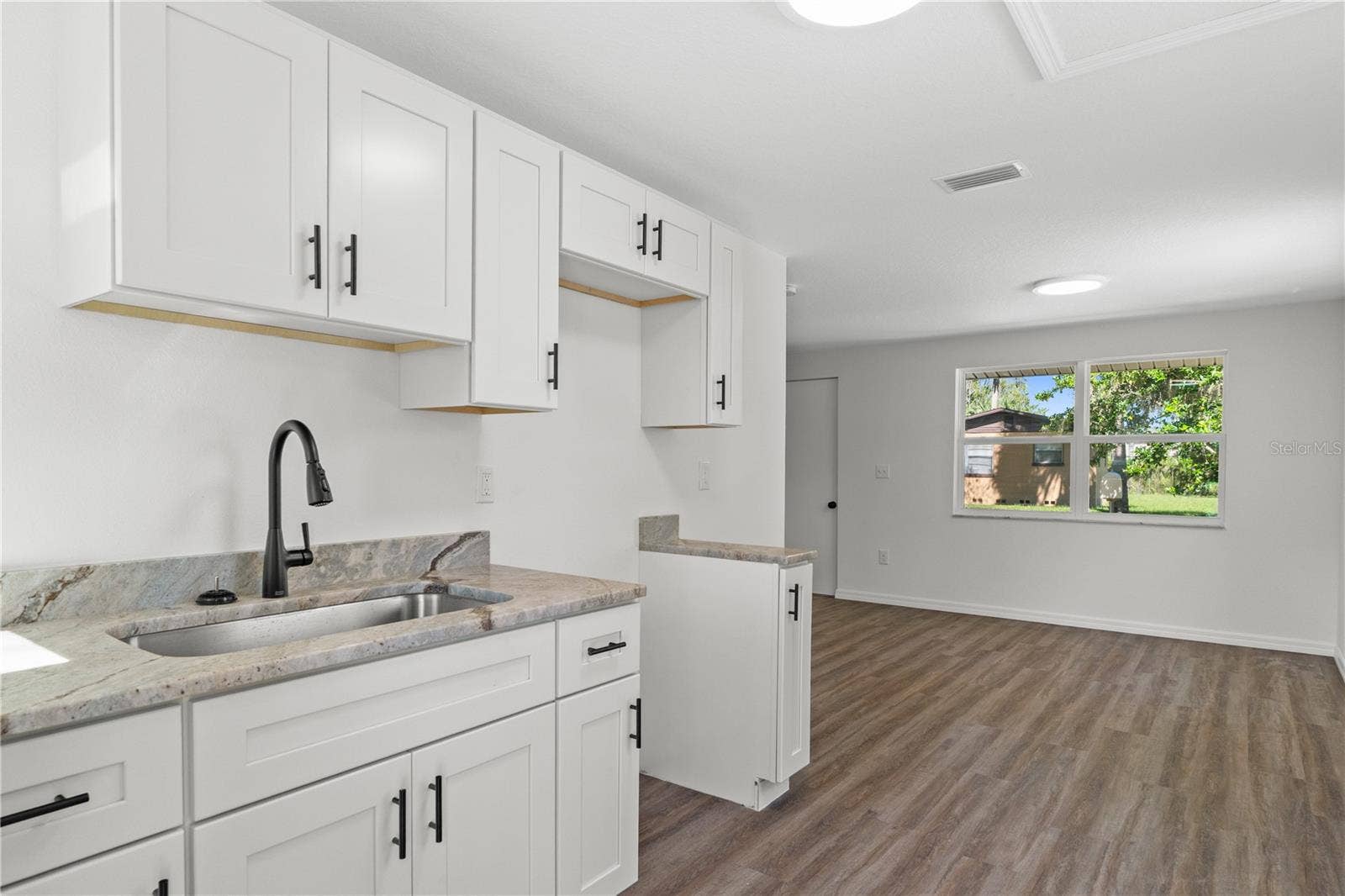 654 NE 2ND STREET, Crystal River, FL 34429 654 NE 2ND STREET, Crystal River, FL 34429