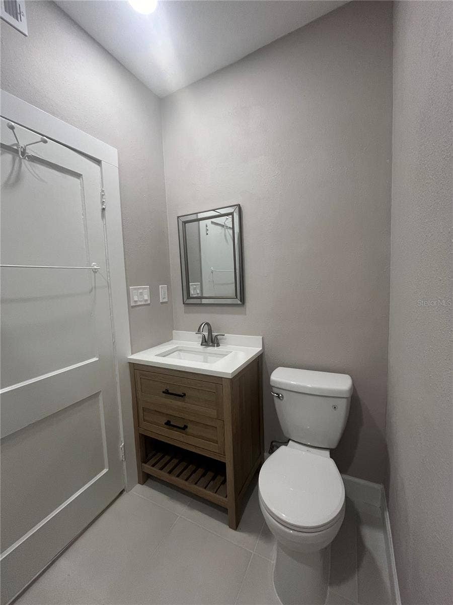 3303 W EMPEDRADO STREET, #2, Tampa, FL 33629 3303 W EMPEDRADO STREET, #2, Tampa, FL 33629