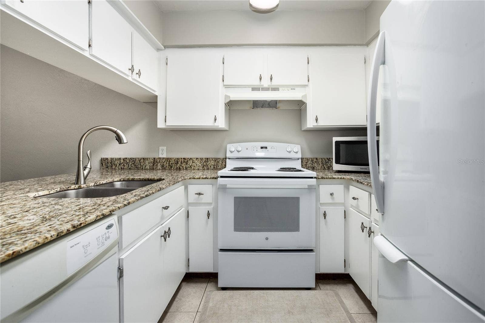 2635 SW 35TH PLACE, #902, Gainesville, FL 32608 2635 SW 35TH PLACE, #902, Gainesville, FL 32608
