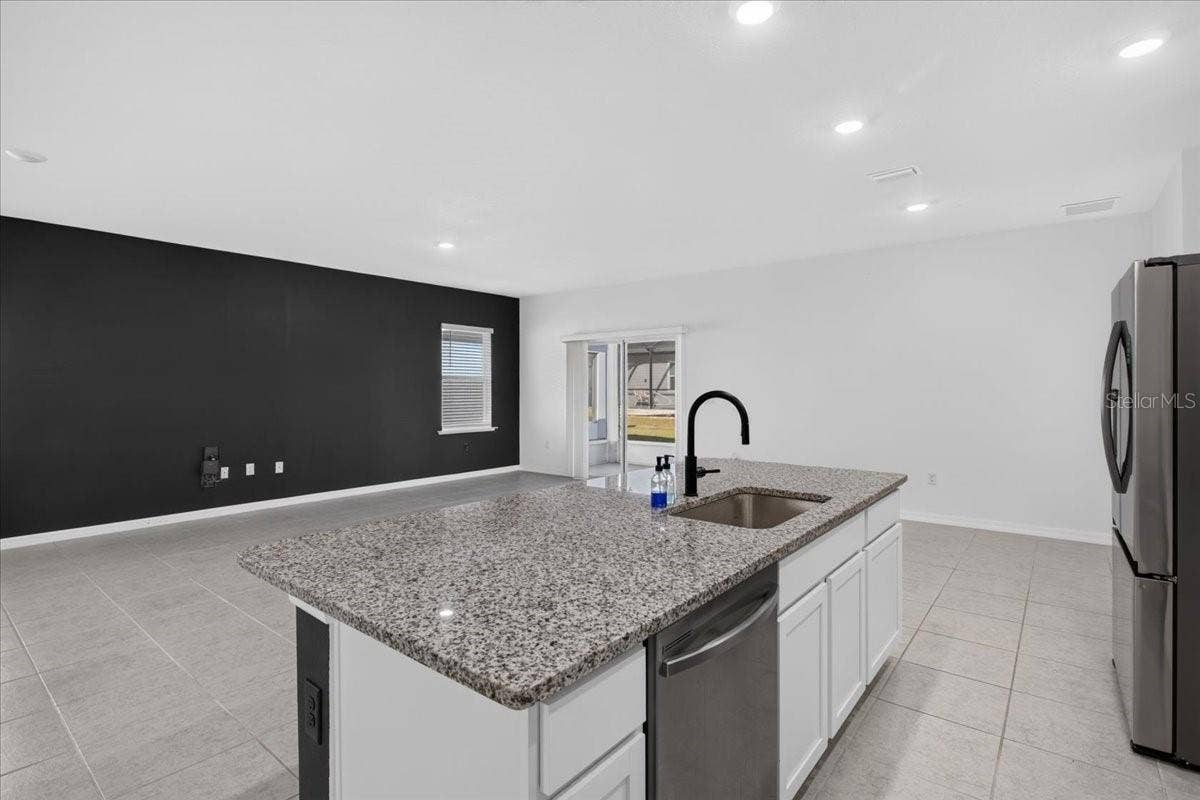 1957 NW 248TH WAY, Newberry, FL 32669