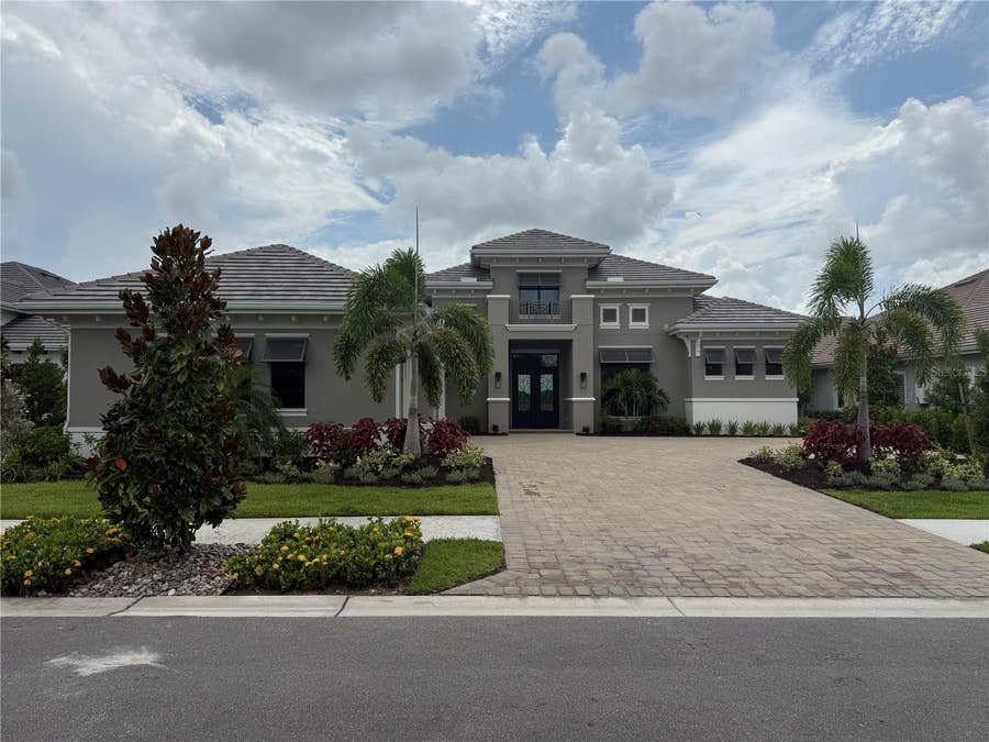 Property photo for 528 BLUE SHELL LOOP, Sarasota, FL