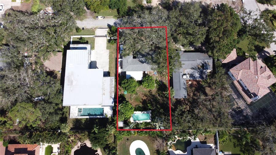 Property photo for 116 LAREDO WAY NE, St Petersburg, FL