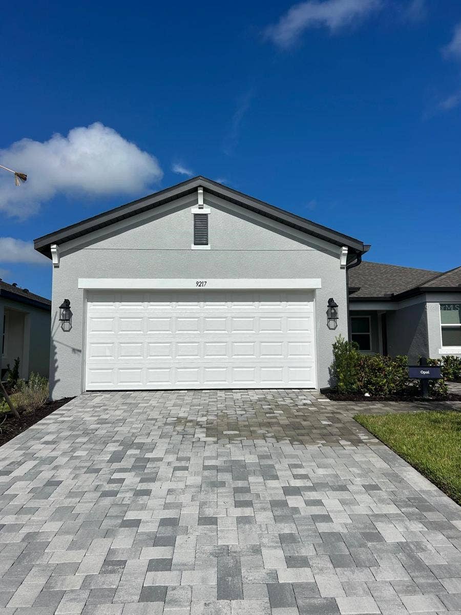 Property photo for Palmetto, FL