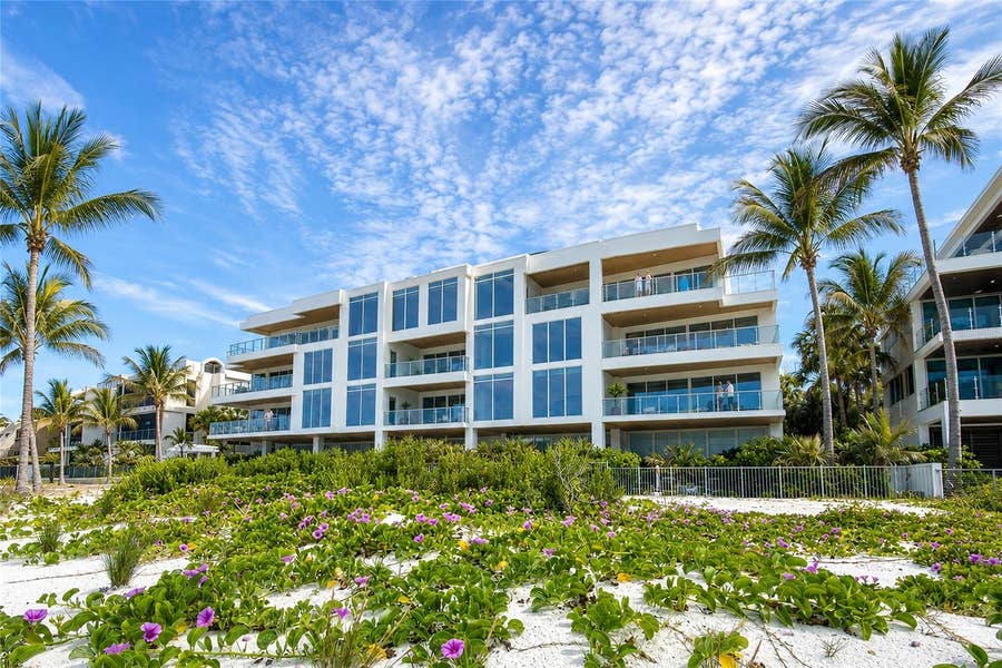 Property photo for 70 AVENIDA VENECCIA, #203, Sarasota, FL