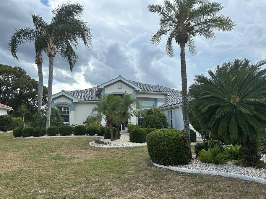 Property photo for 1136 SIGNATURE DRIVE, Sun City Center, FL