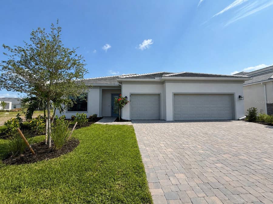 Property photo for 4715 CORSAIR BAY GLEN, Bradenton, FL