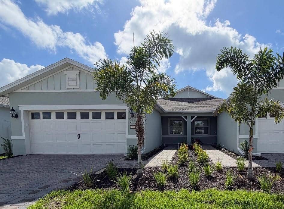 13025 SANDCASTLE DRIVE, Winter Garden, FL 34787 13025 SANDCASTLE DRIVE, Winter Garden, FL 34787