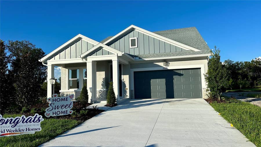 Property photo for Bradenton, FL