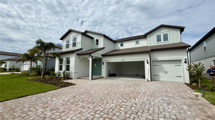 Property photo for 9737 AUTUMN RIDGE AVENUE, Riverview, FL