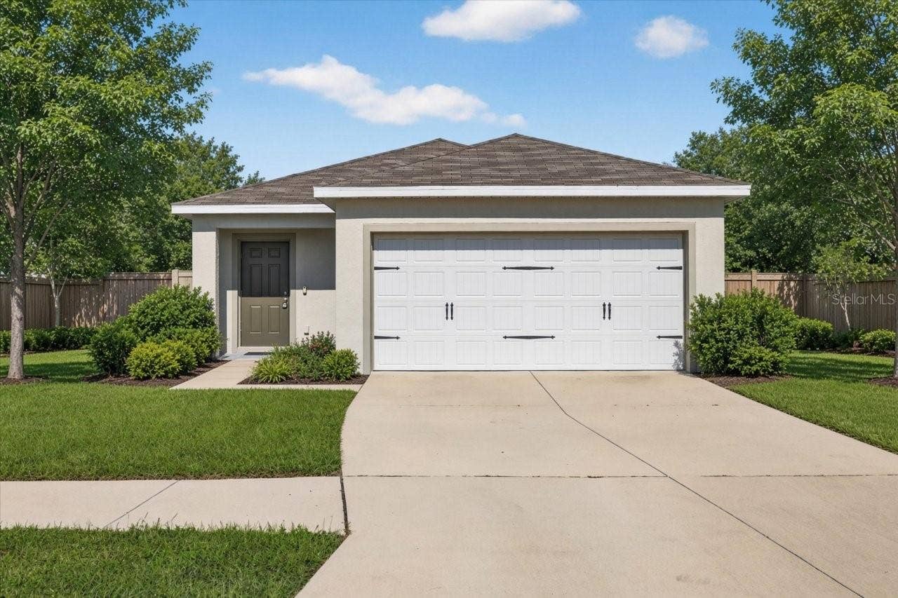7159 SUNDIAL DRIVE, Lakeland, FL 33813 7159 SUNDIAL DRIVE, Lakeland, FL 33813