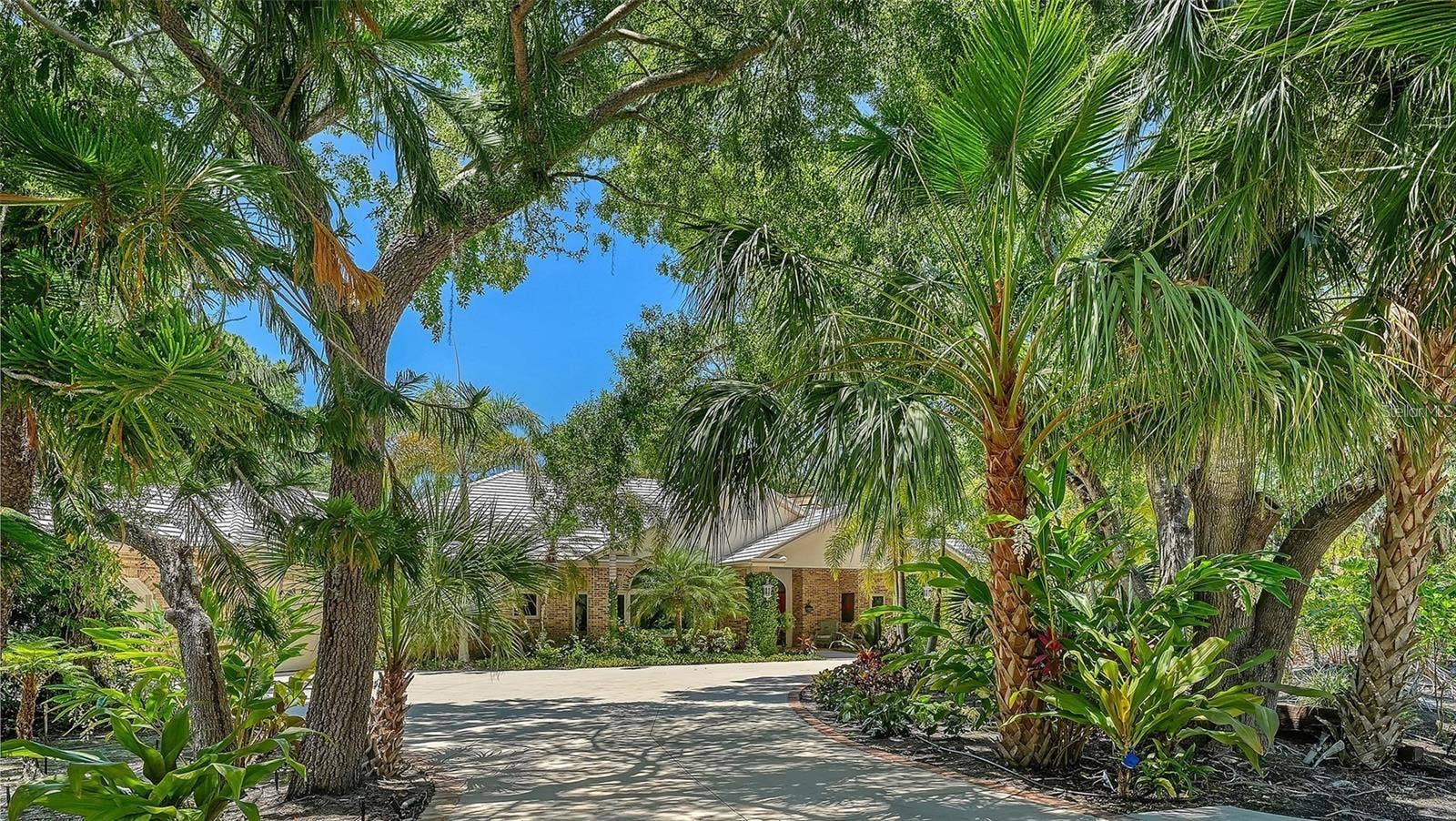 4749 WINDSOR PARK, Sarasota, FL 34235 4749 WINDSOR PARK, Sarasota, FL 34235