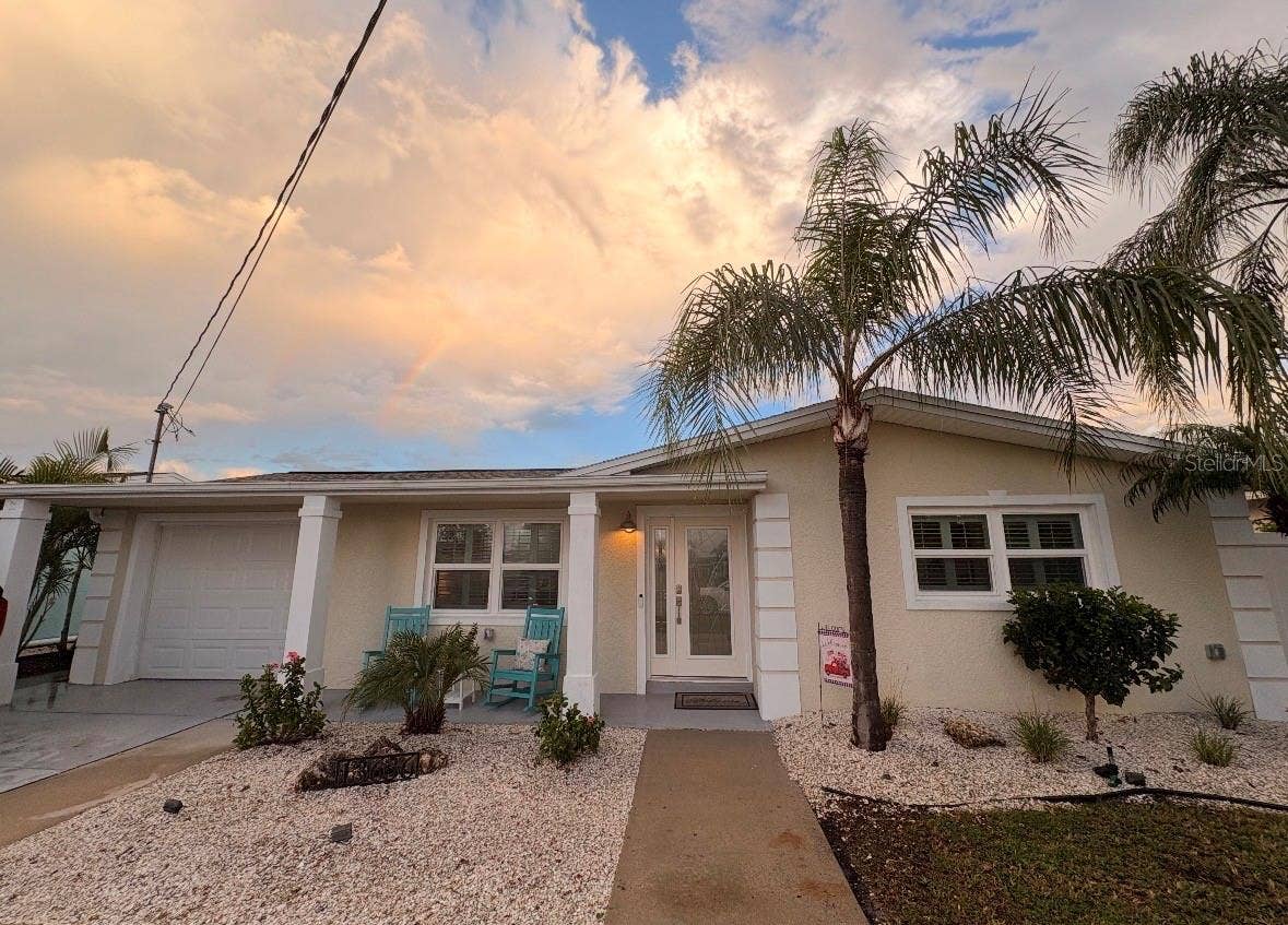13636 LESLIE DRIVE, Hudson, FL 34667 13636 LESLIE DRIVE, Hudson, FL 34667