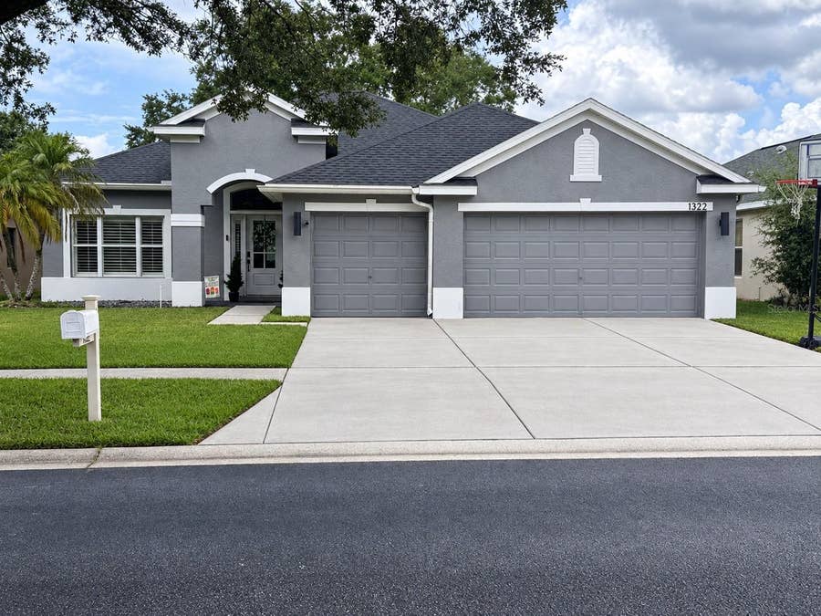 Property photo for 1322 EMERALD HILL WAY, Valrico, FL