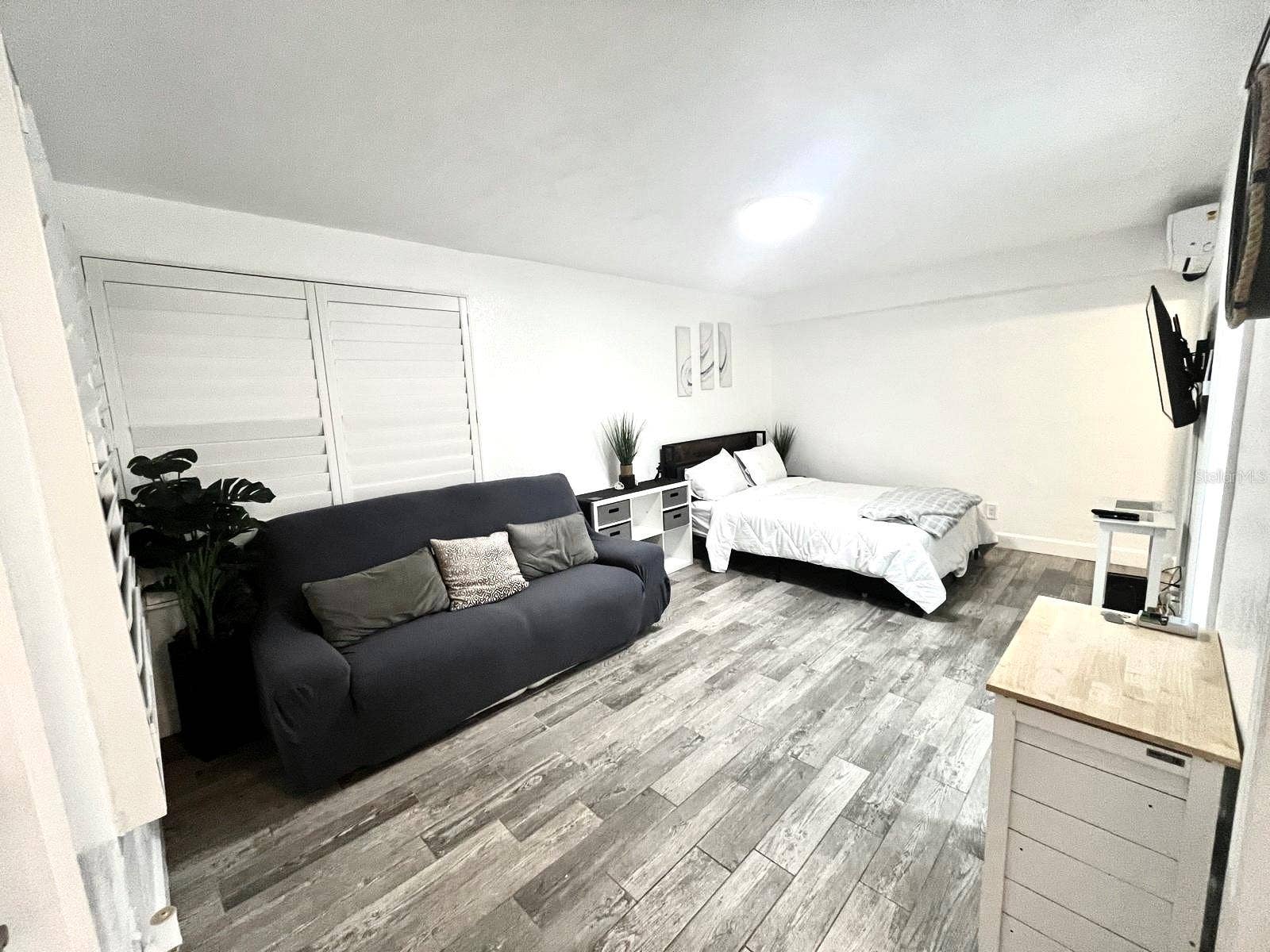 935 S ATLANTIC AVENUE, #255, 256, Daytona Beach, FL 32118 935 S ATLANTIC AVENUE, #255, 256, Daytona Beach, FL 32118