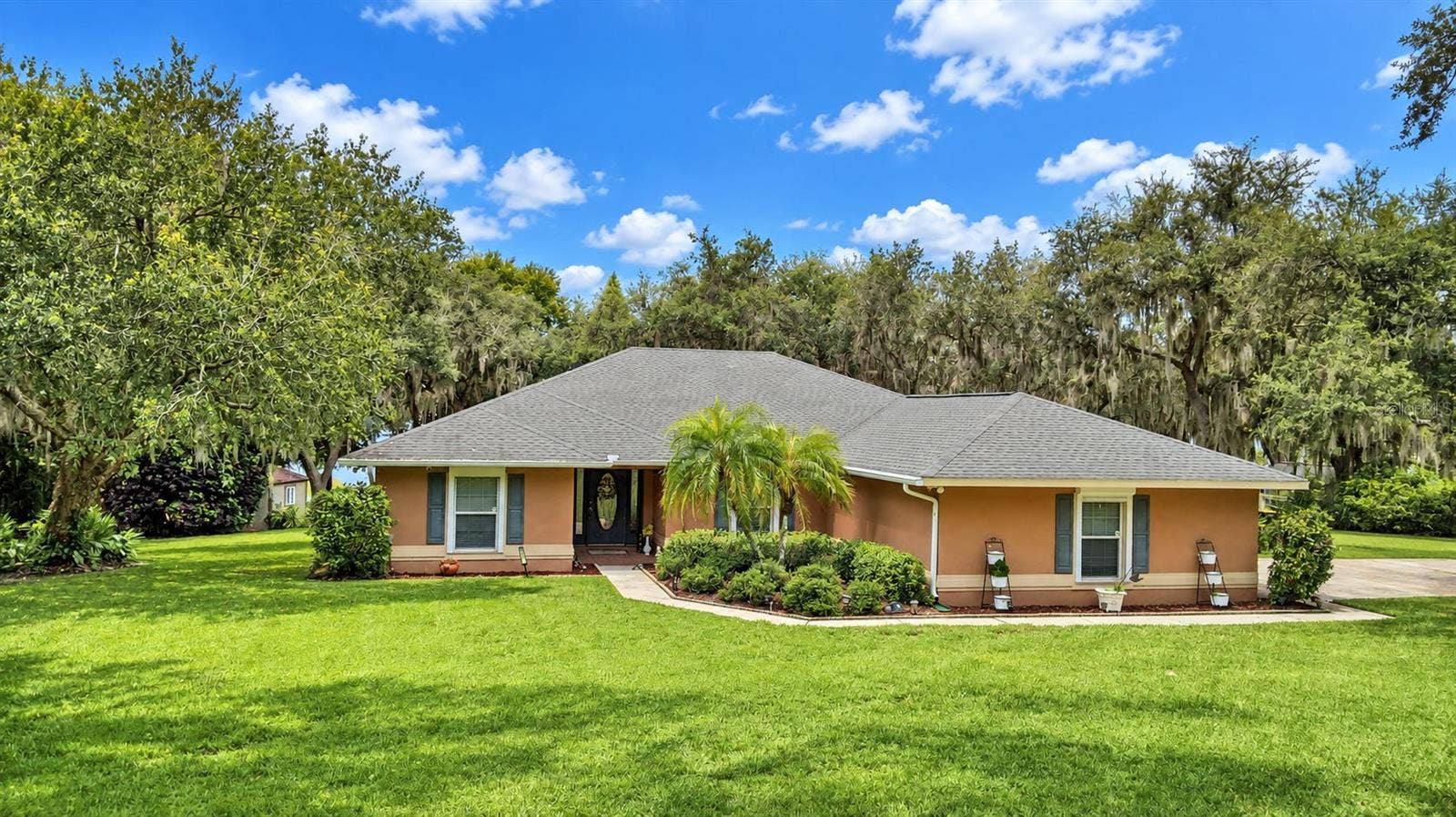2391 S LAKE REEDY BOULEVARD, Frostproof, FL 33843 2391 S LAKE REEDY BOULEVARD, Frostproof, FL 33843