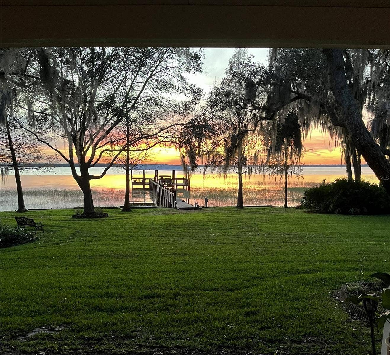 2391 S LAKE REEDY BOULEVARD, Frostproof, FL 33843 2391 S LAKE REEDY BOULEVARD, Frostproof, FL 33843
