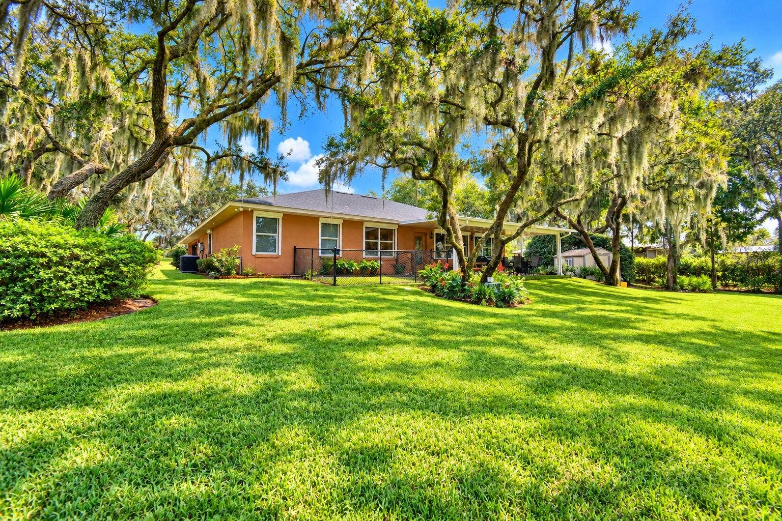 2391 S LAKE REEDY BOULEVARD, Frostproof, FL 33843 2391 S LAKE REEDY BOULEVARD, Frostproof, FL 33843