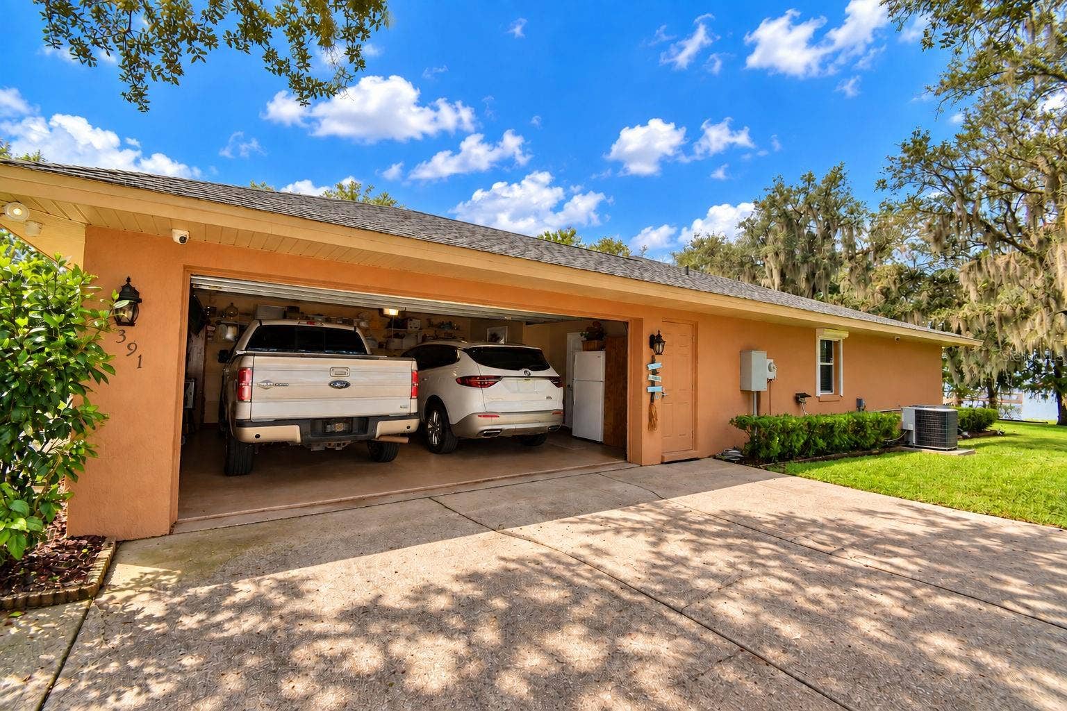 2391 S LAKE REEDY BOULEVARD, Frostproof, FL 33843 2391 S LAKE REEDY BOULEVARD, Frostproof, FL 33843