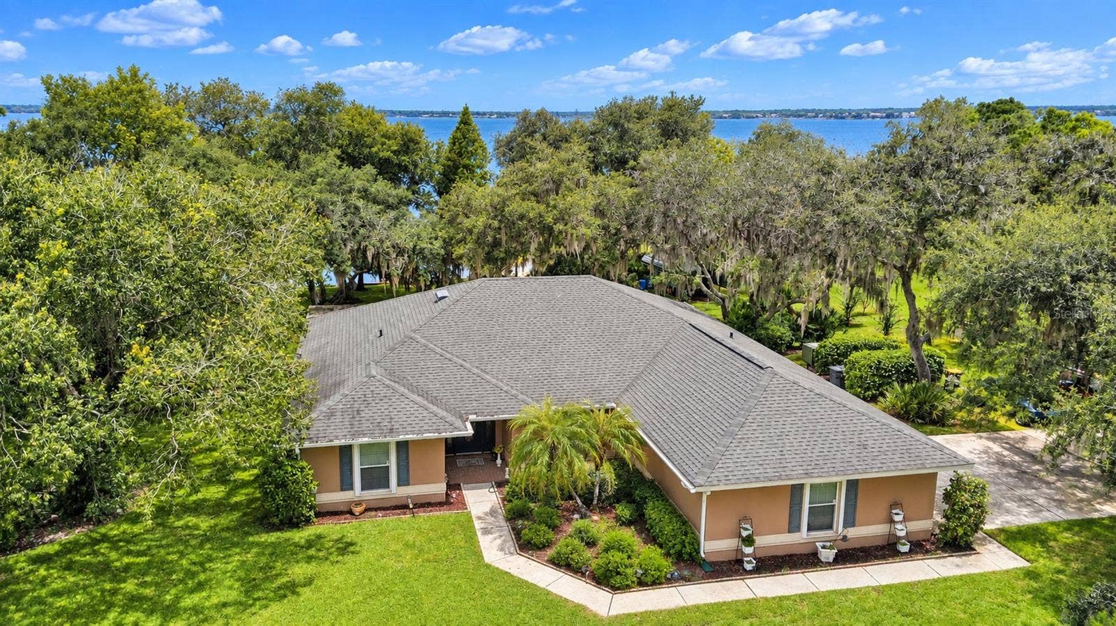 2391 S LAKE REEDY BOULEVARD, Frostproof, FL 33843 2391 S LAKE REEDY BOULEVARD, Frostproof, FL 33843