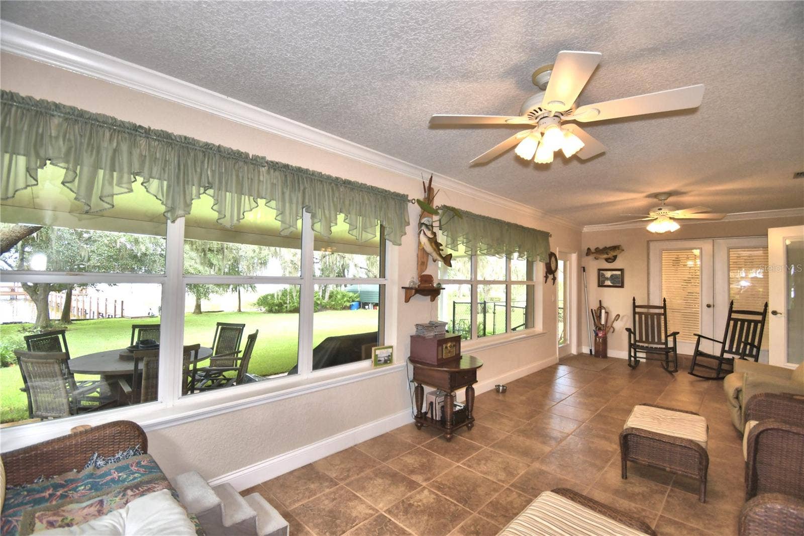2391 S LAKE REEDY BOULEVARD, Frostproof, FL 33843 2391 S LAKE REEDY BOULEVARD, Frostproof, FL 33843