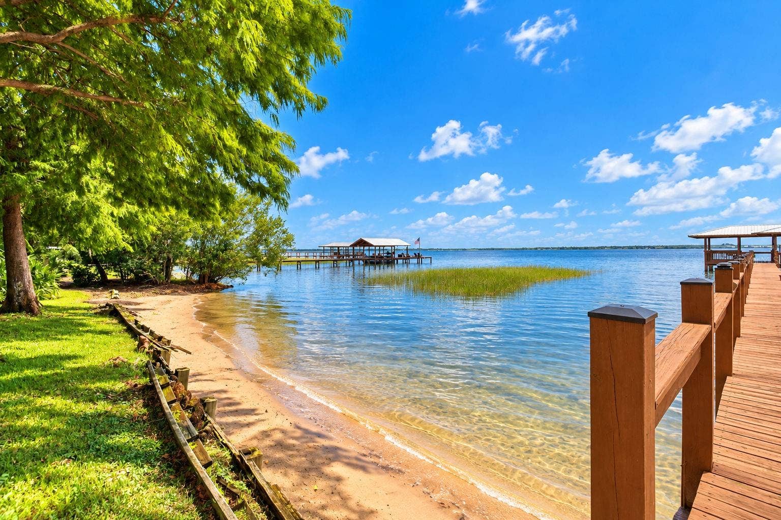 2391 S LAKE REEDY BOULEVARD, Frostproof, FL 33843 2391 S LAKE REEDY BOULEVARD, Frostproof, FL 33843