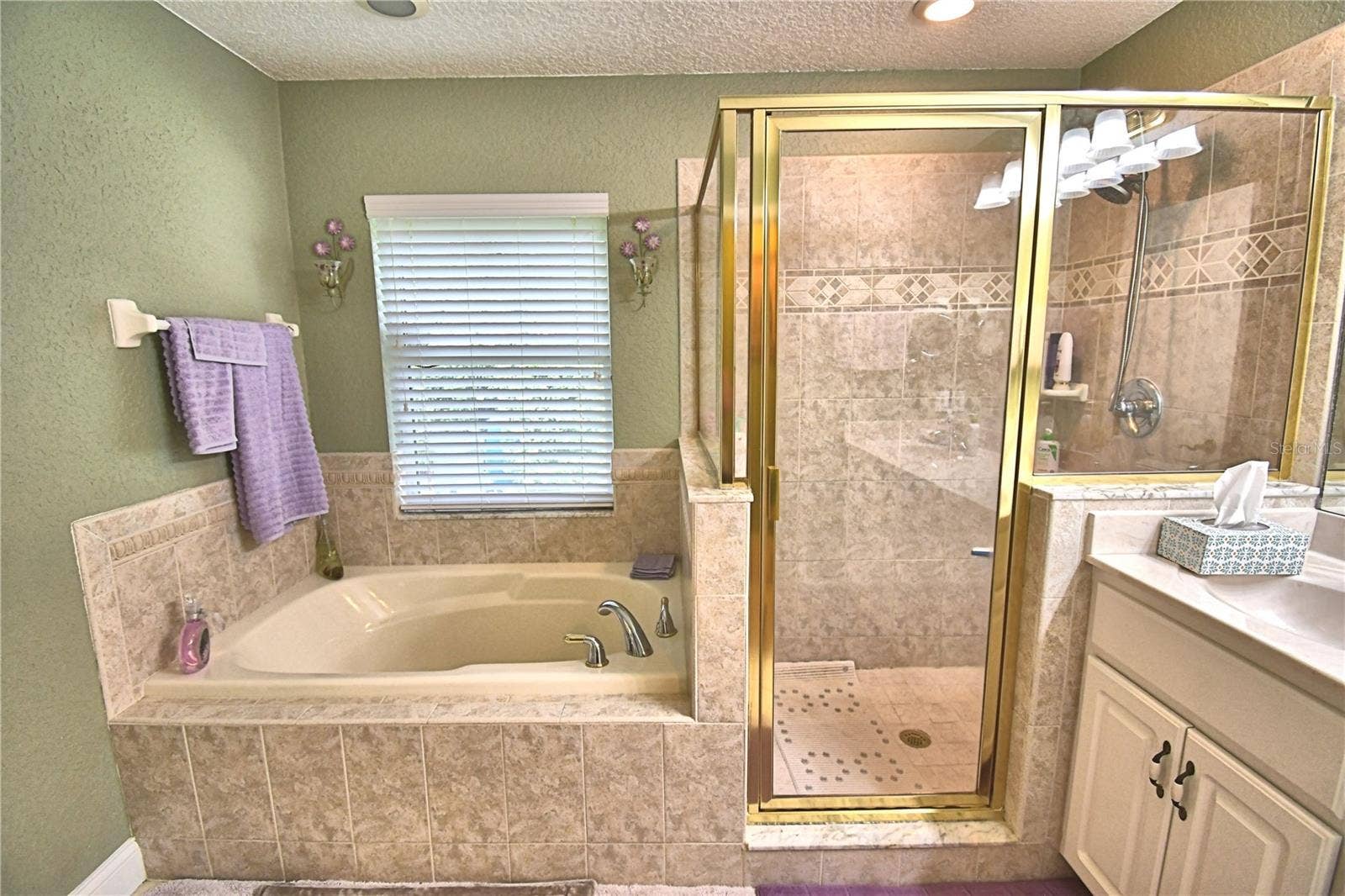 2391 S LAKE REEDY BOULEVARD, Frostproof, FL 33843 2391 S LAKE REEDY BOULEVARD, Frostproof, FL 33843