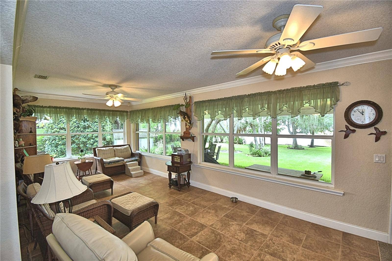 2391 S LAKE REEDY BOULEVARD, Frostproof, FL 33843 2391 S LAKE REEDY BOULEVARD, Frostproof, FL 33843