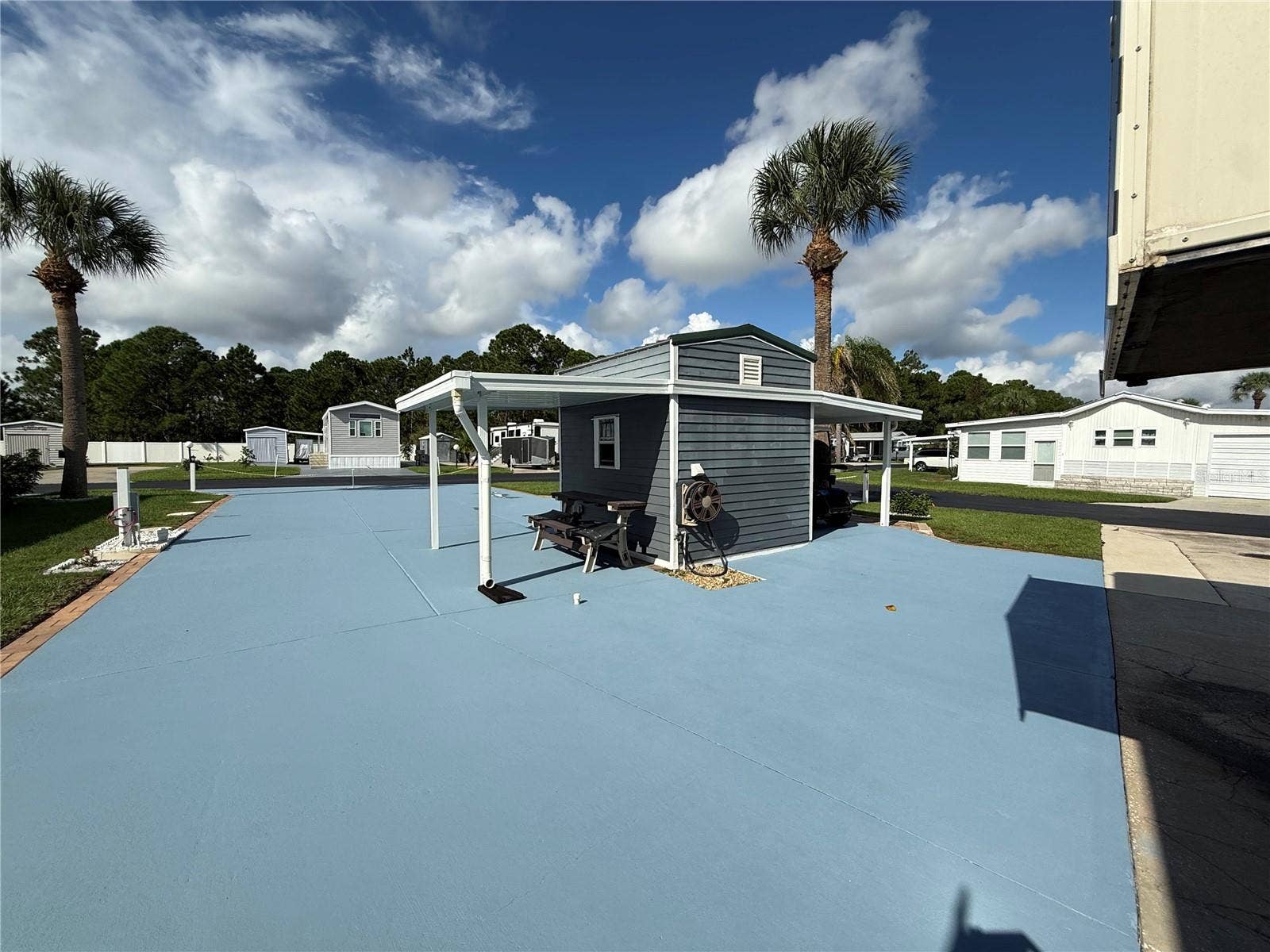 490 PINE LOOP, Frostproof, FL 33843 COVERED ENTERTAINING AREA