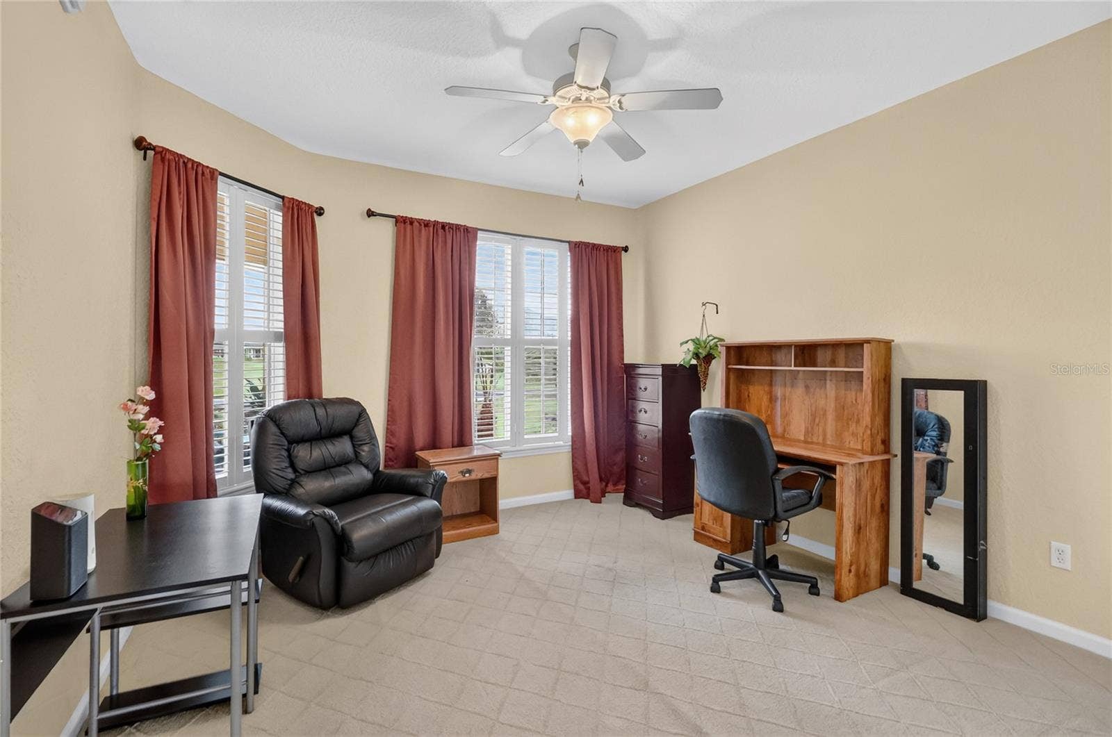 2nd Bedroom/Office/Den