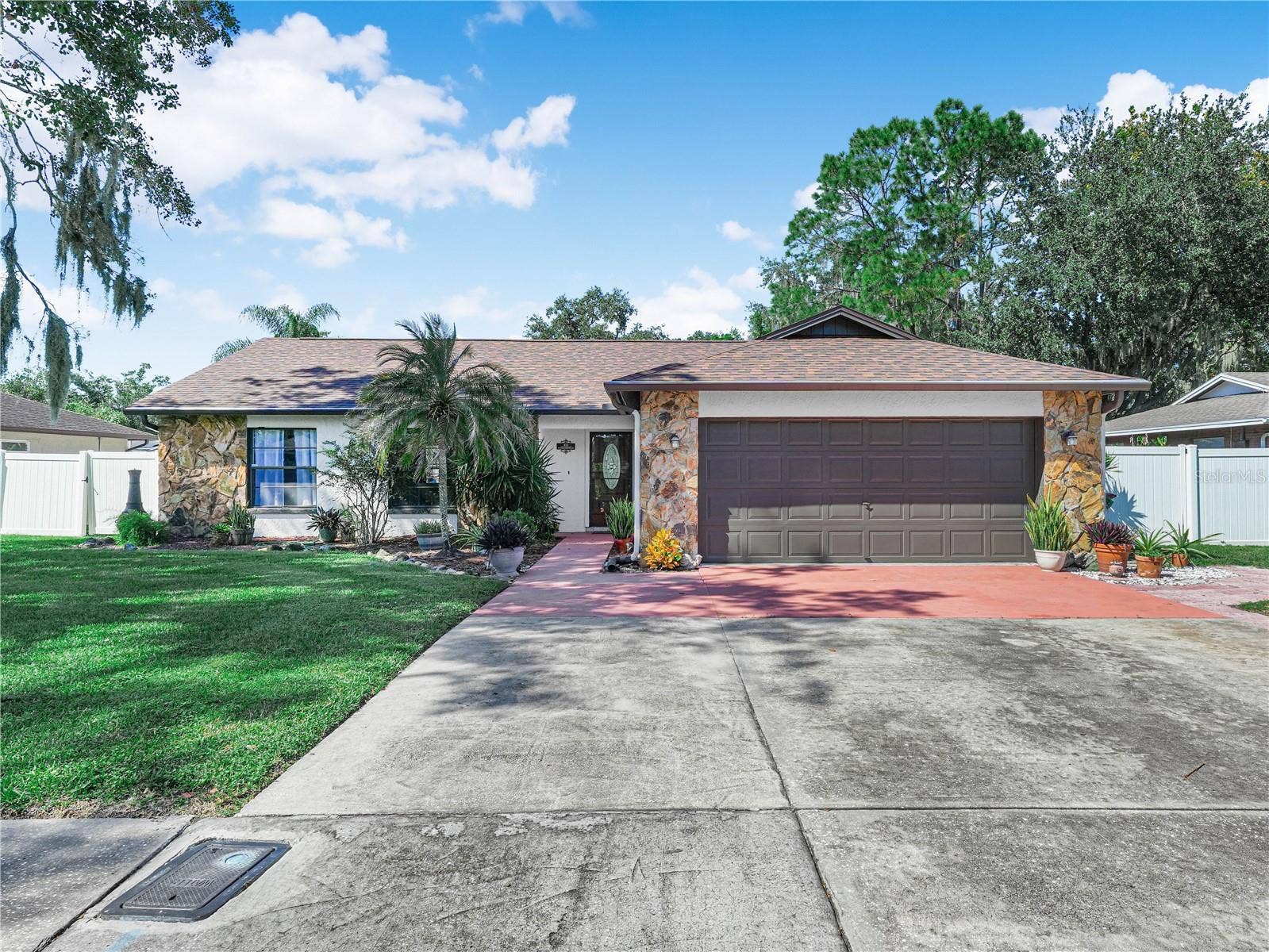 812 SANDALWOOD DRIVE, Plant City, FL 33563 Front of House