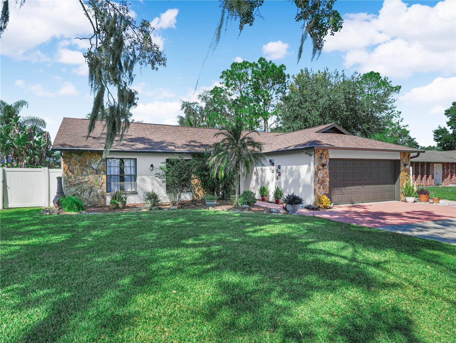 812 SANDALWOOD DRIVE, Plant City, FL 33563 Front of House