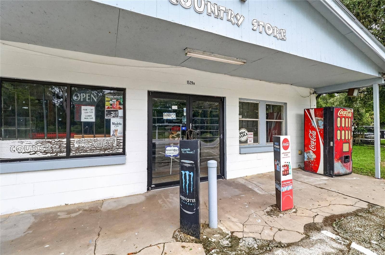 1529 COUNTY ROAD 547 N, Davenport, FL 33837 Front of Country Store