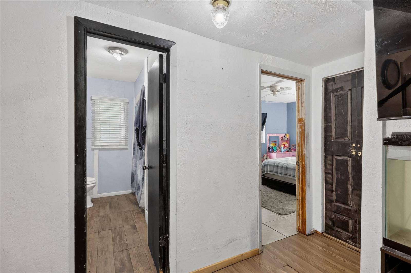 1529 COUNTY ROAD 547 N, Davenport, FL 33837 Hallway
