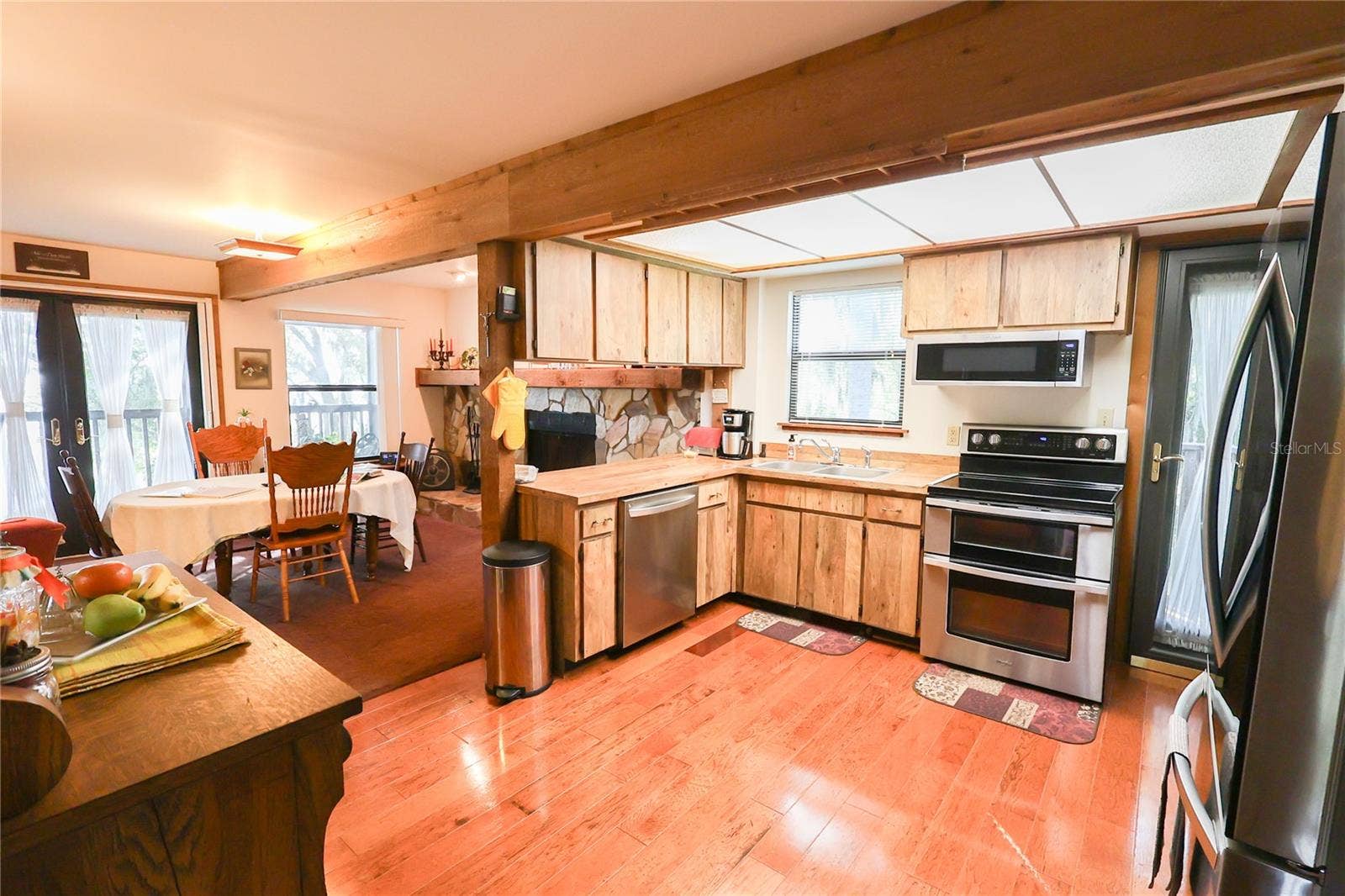 733 N LAKE REEDY BOULEVARD, Frostproof, FL 33843