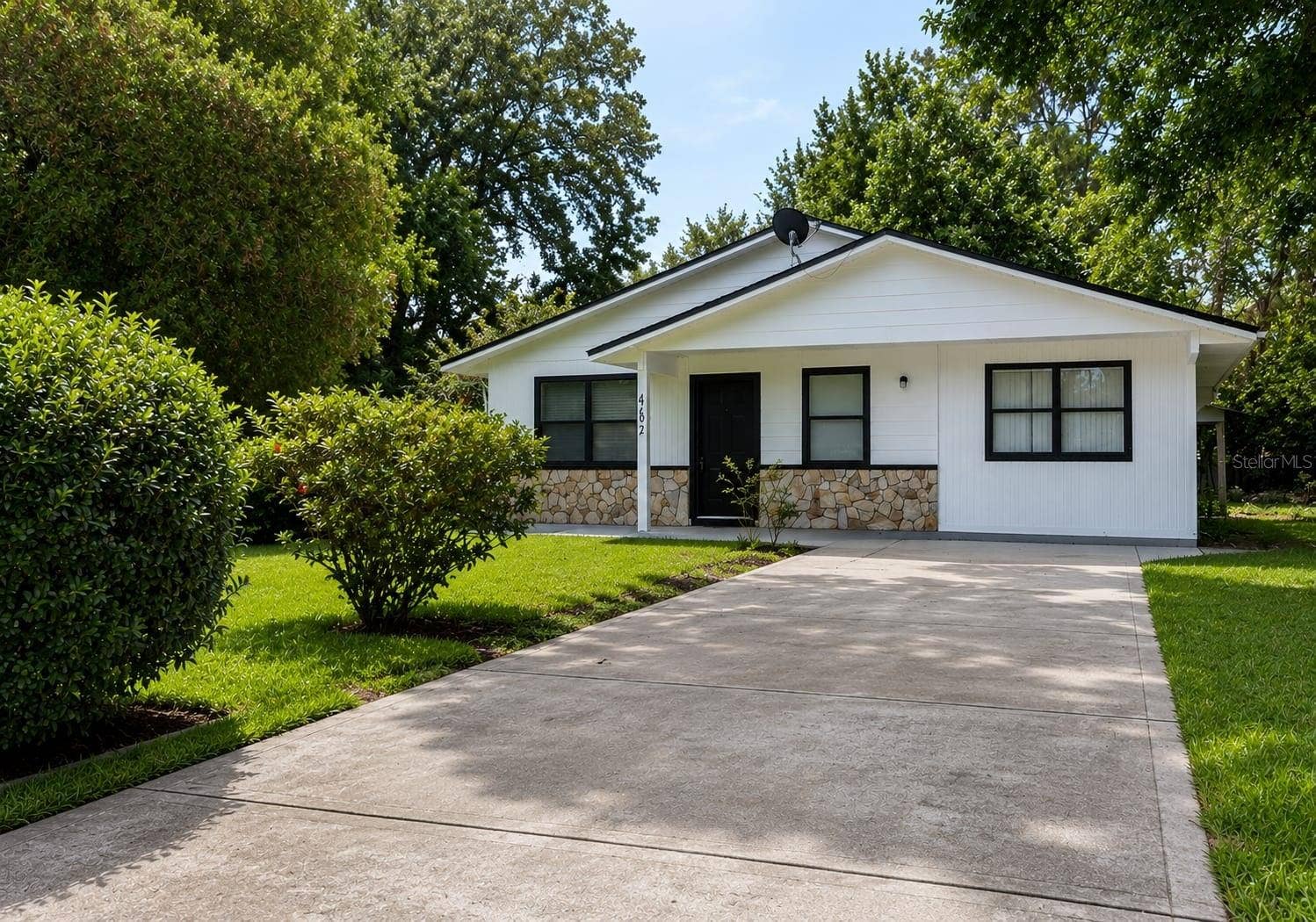 462 SALLY ST, Green Cove Springs, FL 32043 462 SALLY ST, Green Cove Springs, FL 32043