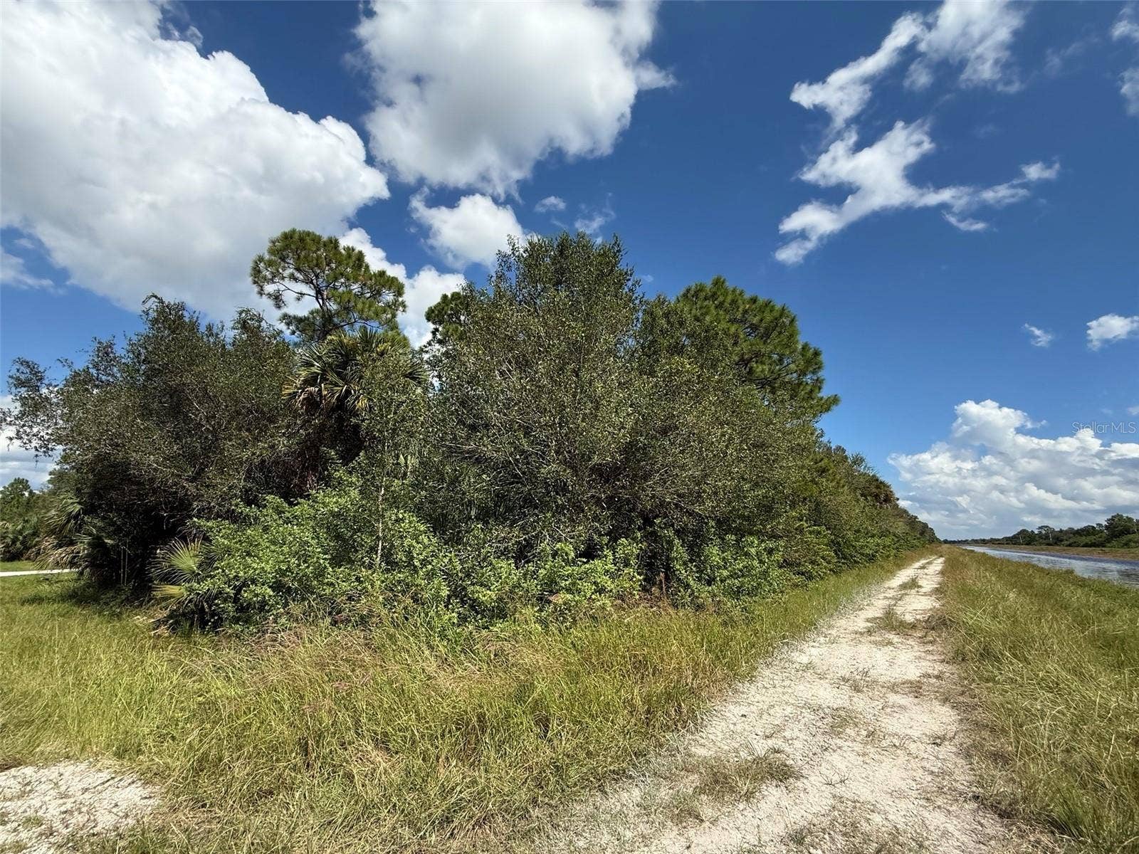 6000 VERA AVENUE N, Lehigh Acres, FL 33971
