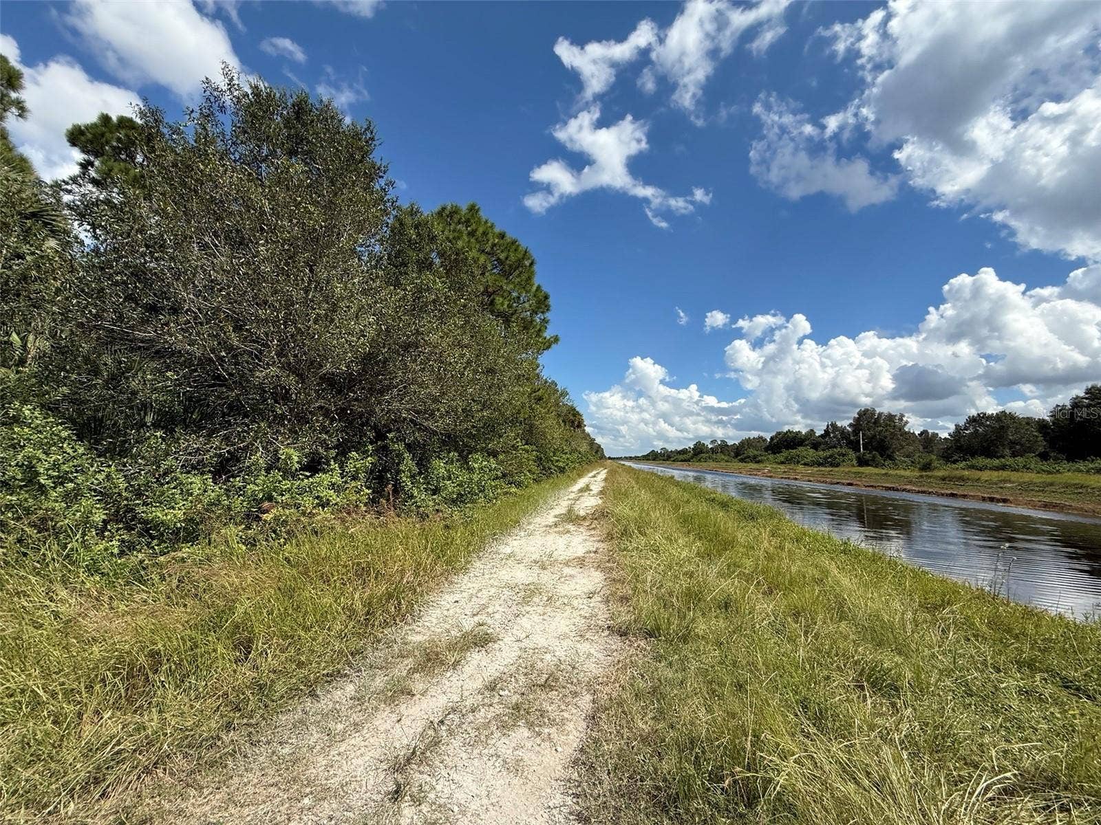 6000 VERA AVENUE N, Lehigh Acres, FL 33971