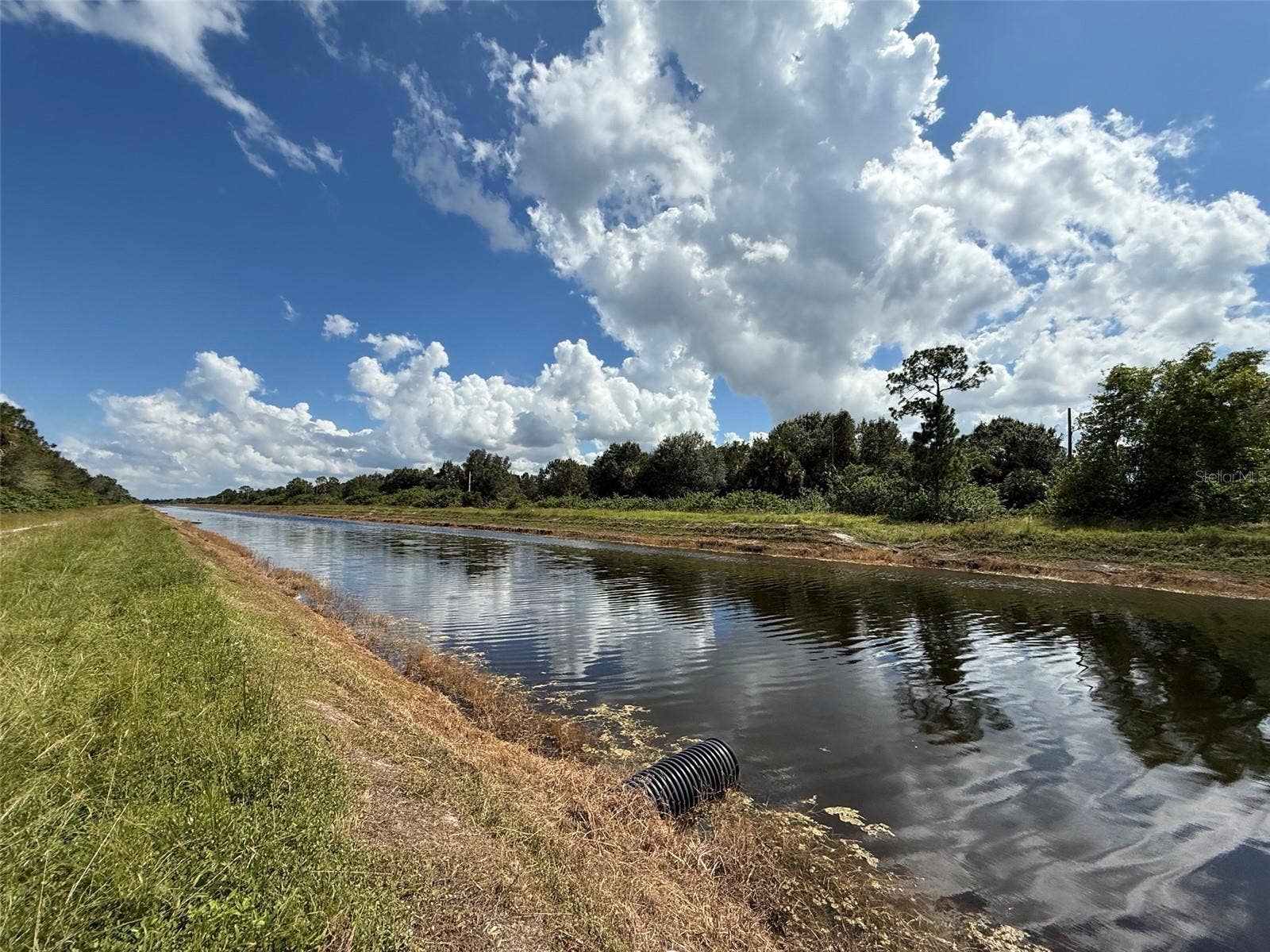 6000 VERA AVENUE N, Lehigh Acres, FL 33971