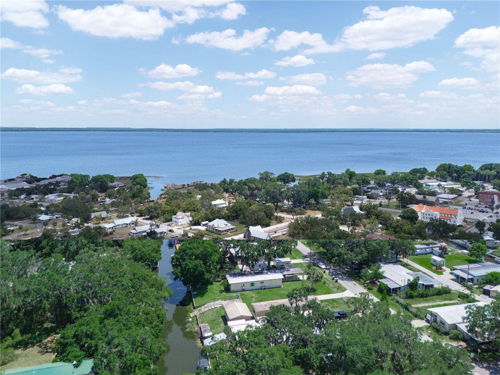 3130 N MARINA PARKWAY, Lake Wales, FL 33898 3130 N MARINA PARKWAY, Lake Wales, FL 33898