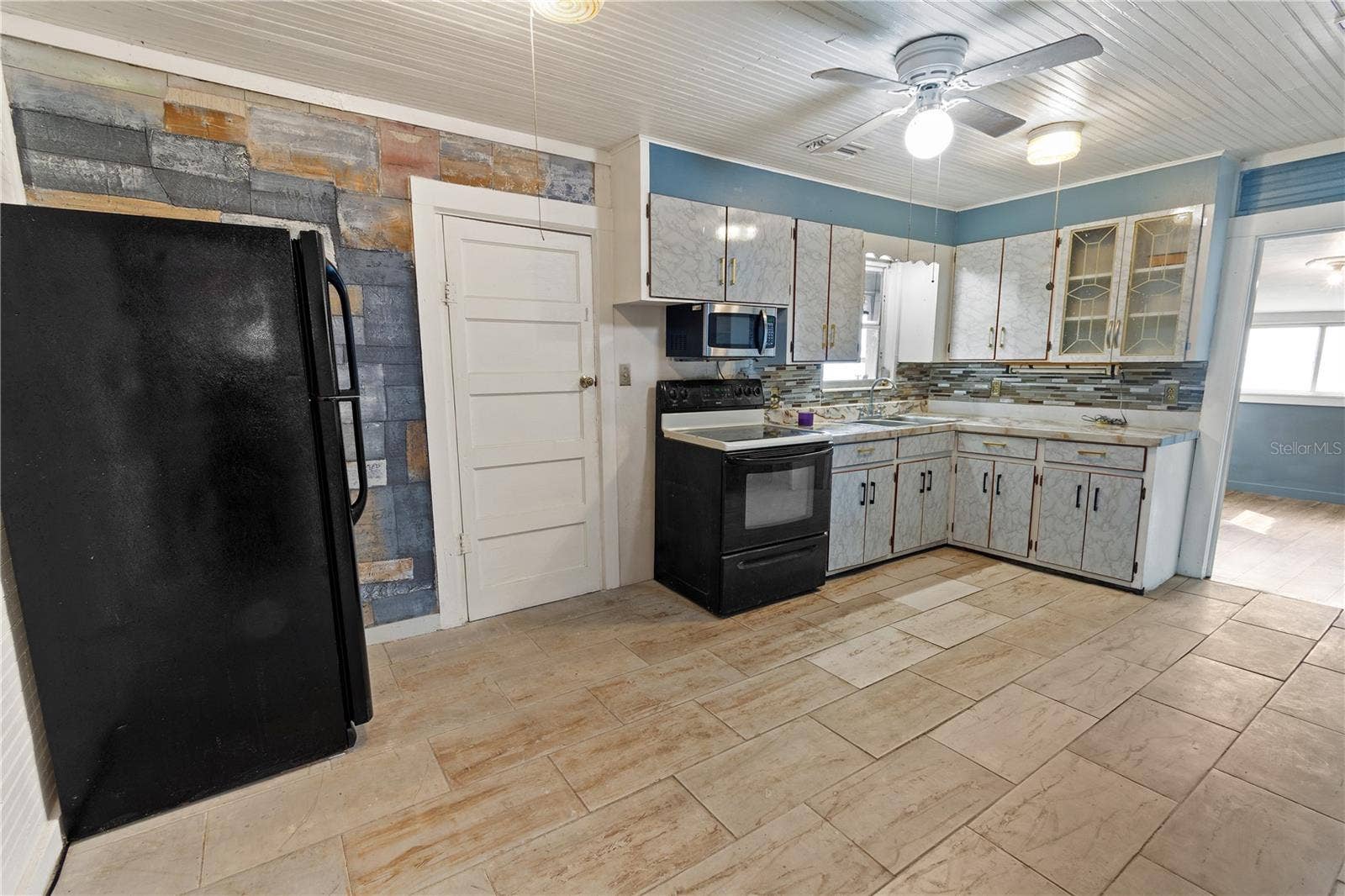 403 N WETMORE STREET, Lake Wales, FL 33853 Kitchen