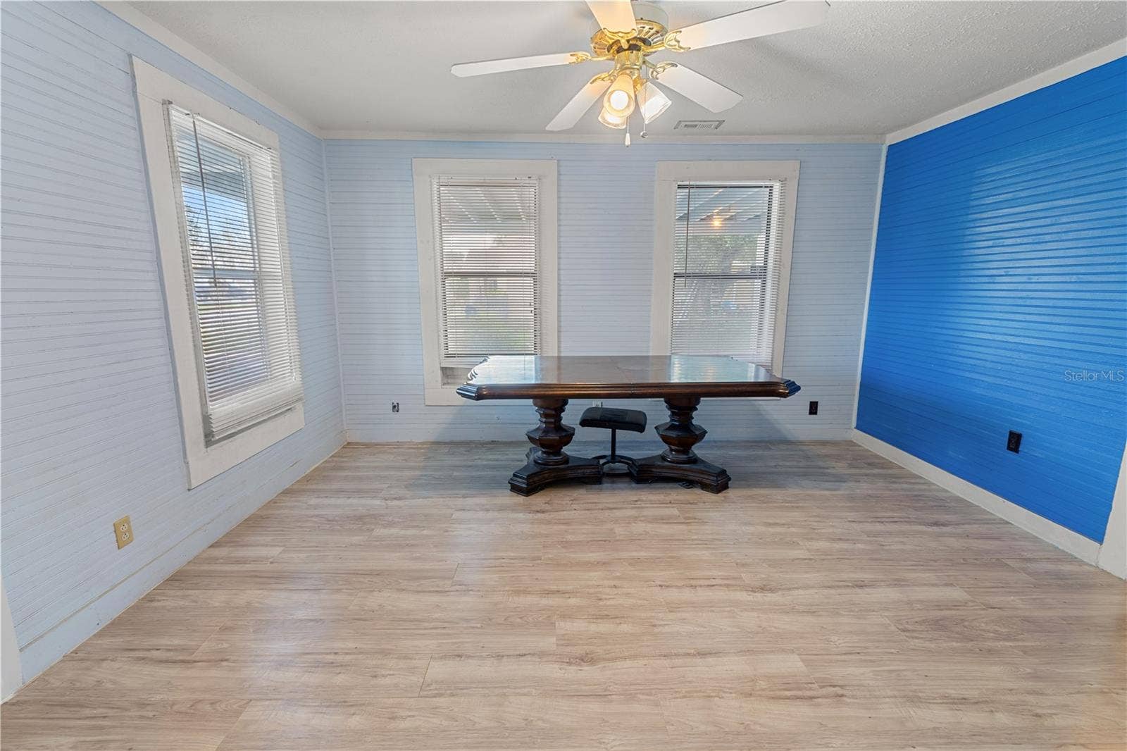 403 N WETMORE STREET, Lake Wales, FL 33853 Living Room