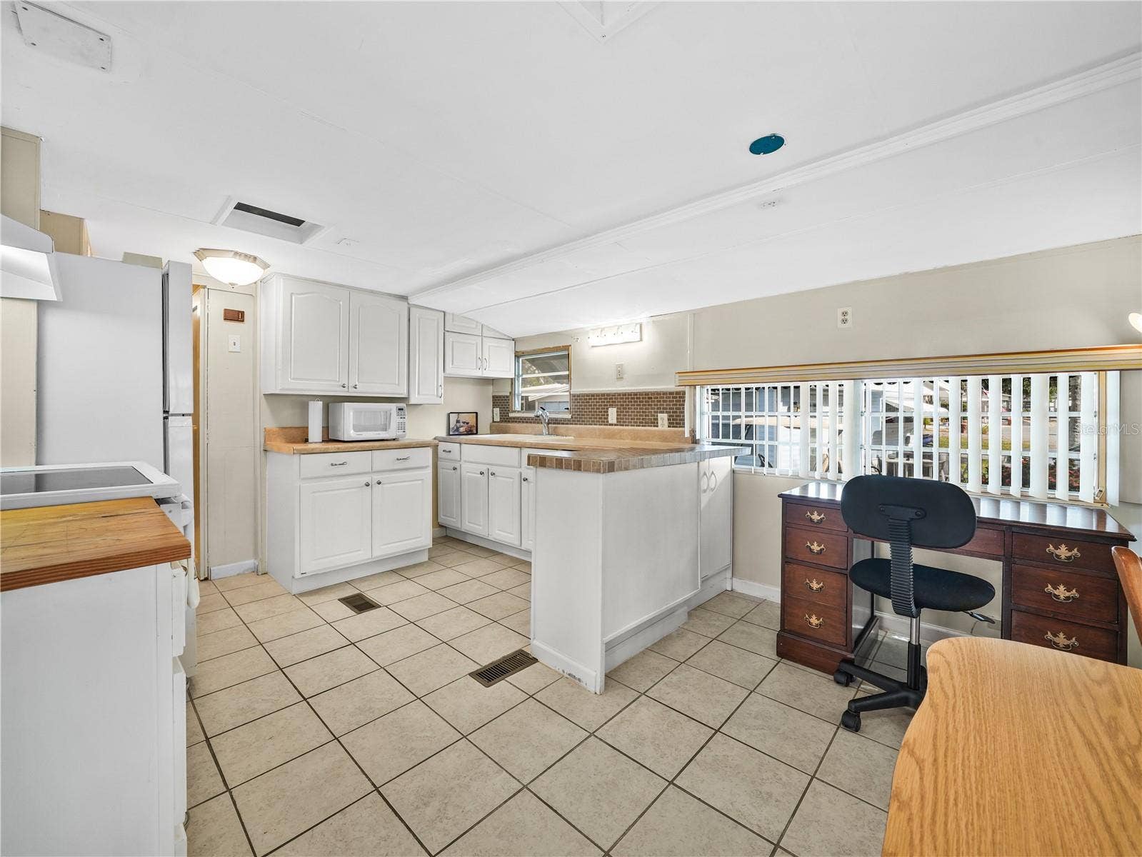 72 SILVERSIDES STREET, Lake Wales, FL 33898