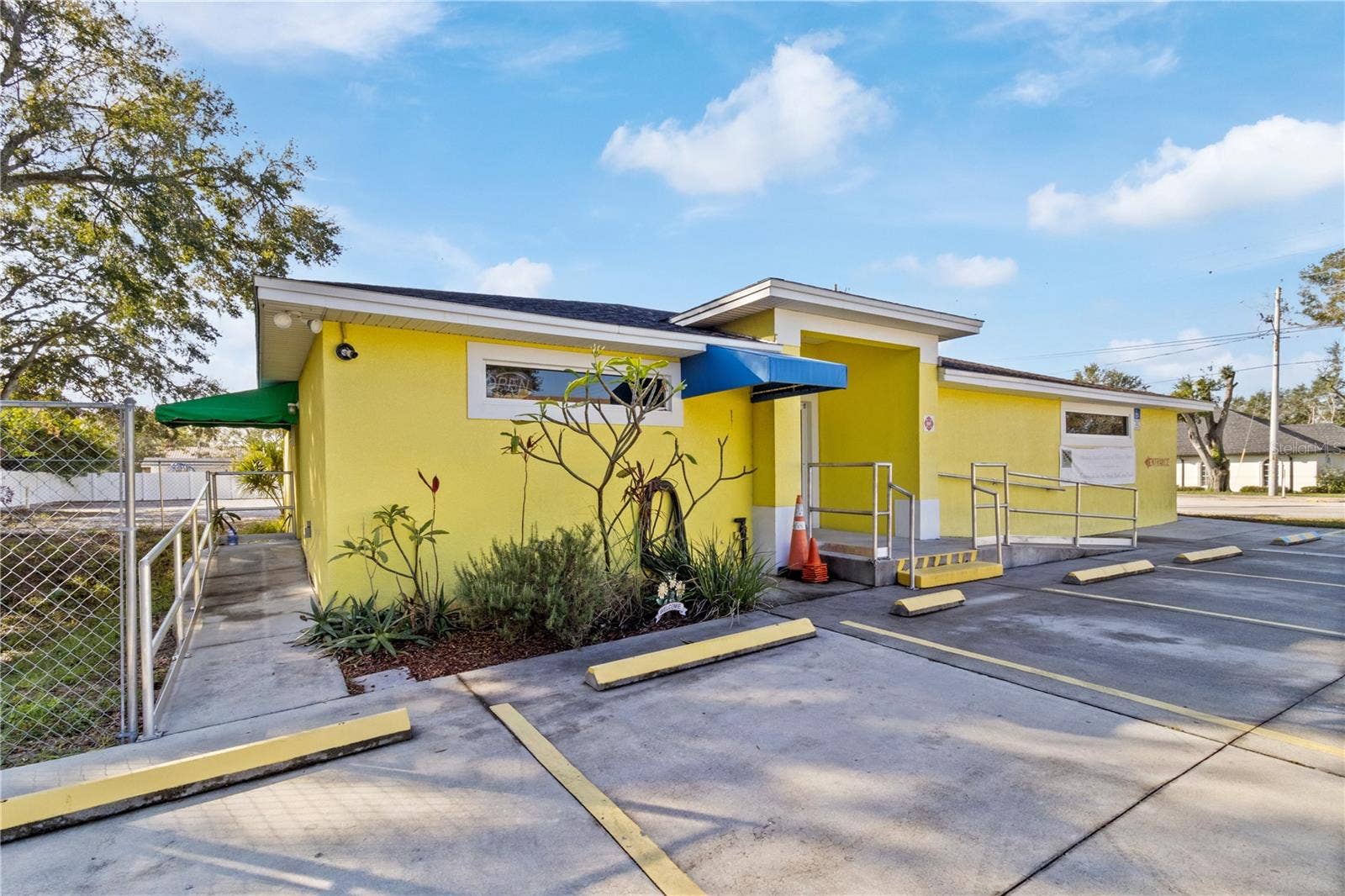 632 1ST STREET S, Winter Haven, FL 33880 632 1ST STREET S, Winter Haven, FL 33880