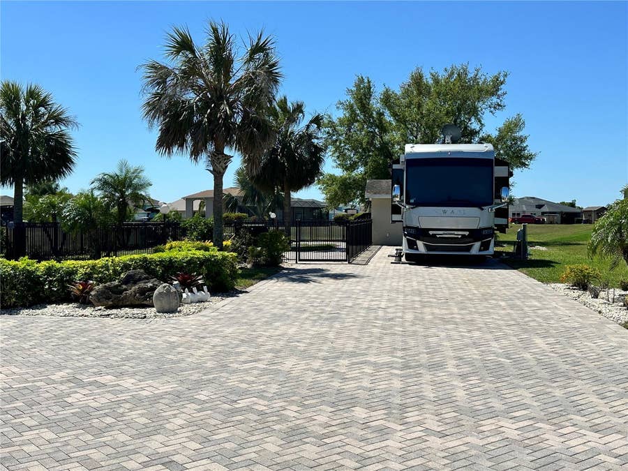 Property photo for 728 TEABERRY TRAIL, Polk City, FL