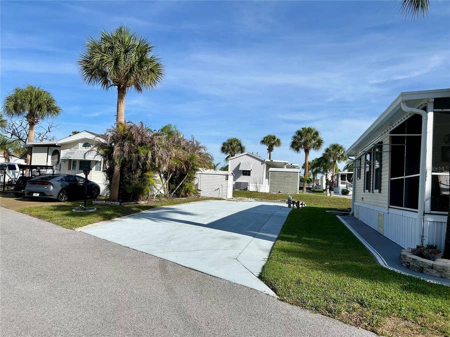 Property photo for 1112 FEATHER LANE, Bowling Green, FL