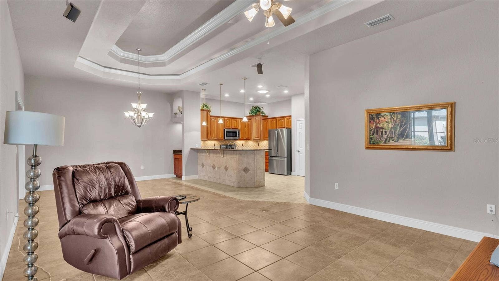 402 CRUISERS DRIVE, Polk City, FL 33868 Living