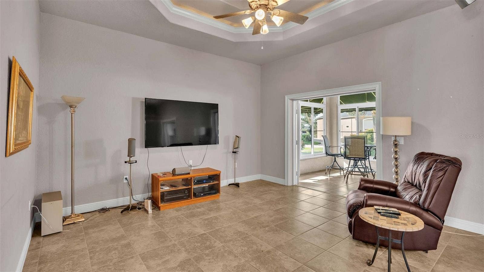 402 CRUISERS DRIVE, Polk City, FL 33868 Living