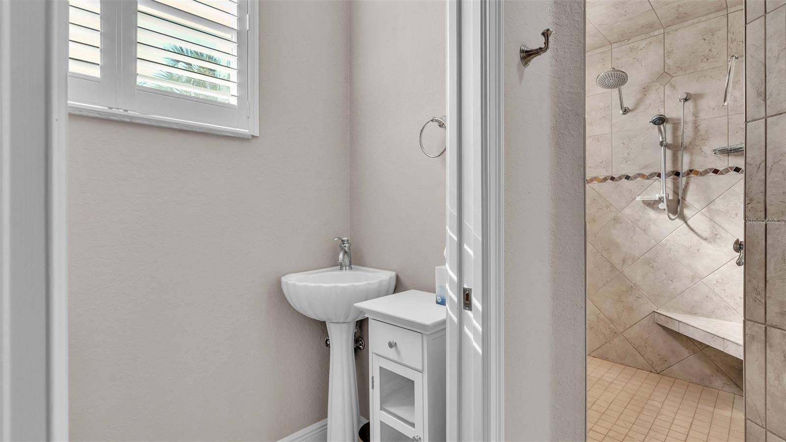 402 CRUISERS DRIVE, Polk City, FL 33868 Primary Bath